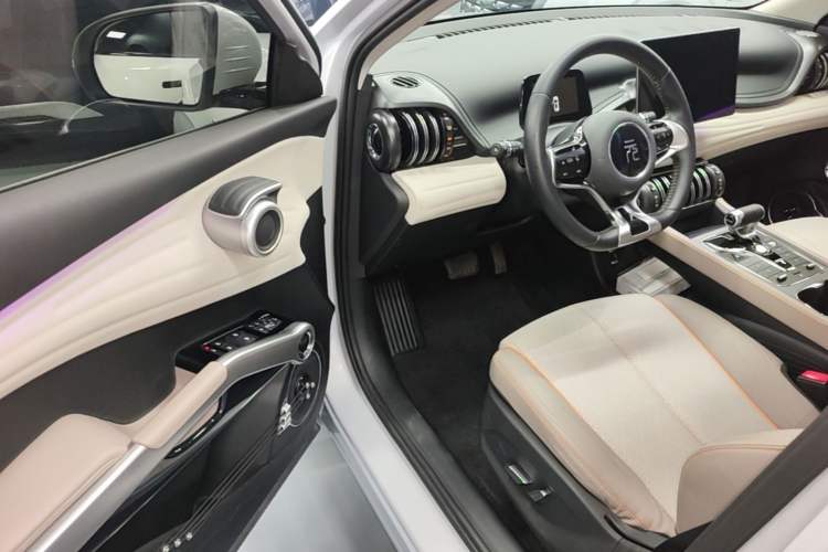 Used BYD Yuan PLUS 2023 Champion Edition 430KM Leading Model Driver Seat