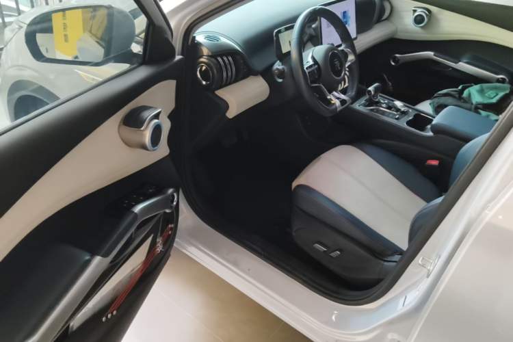 Used BYD Yuan PLUS 2023 Champion Edition 430KM Superior Model Driver Seat