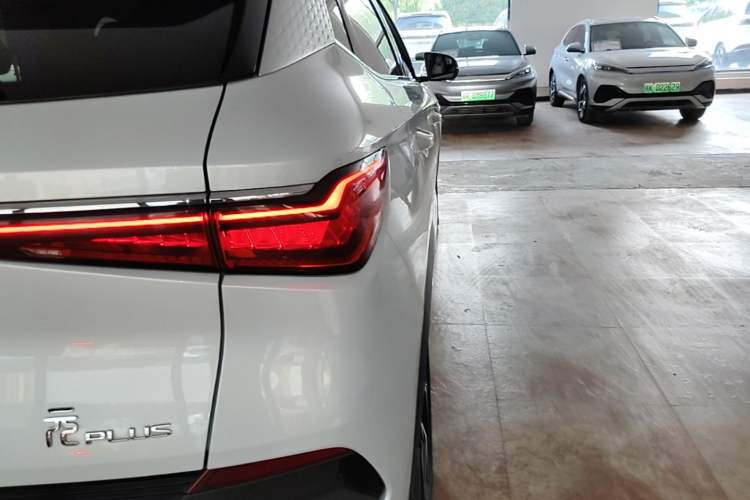 Used BYD Yuan PLUS 2023 Champion Edition 510KM Superior Model Exterior 3