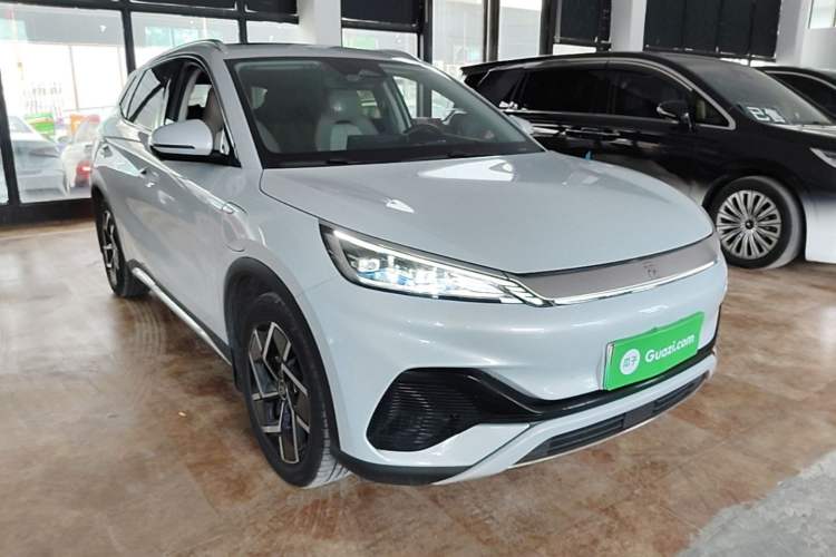 Used BYD Yuan PLUS 2023 Champion Edition 510KM Superior Model Front Right 45 Deg