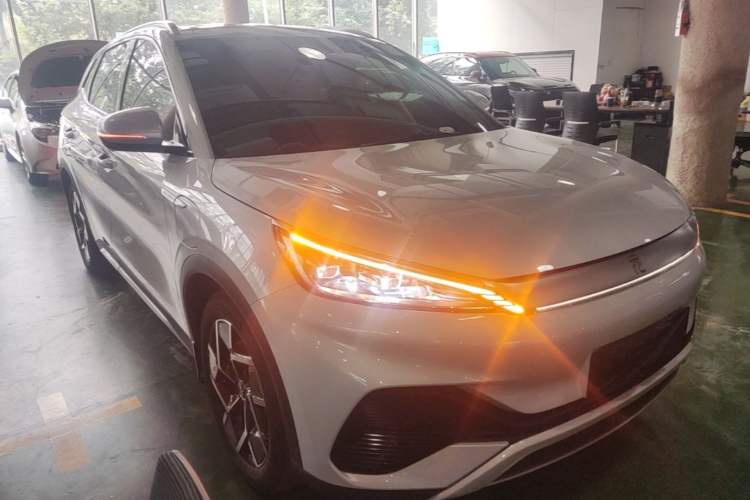 Used BYD Yuan PLUS 2023 Champion Edition 510KM Superior Model Front Right 45 Deg