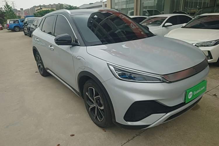 Used BYD Yuan PLUS 2023 Champion Edition 430KM Superior Model Front Right 45 Deg