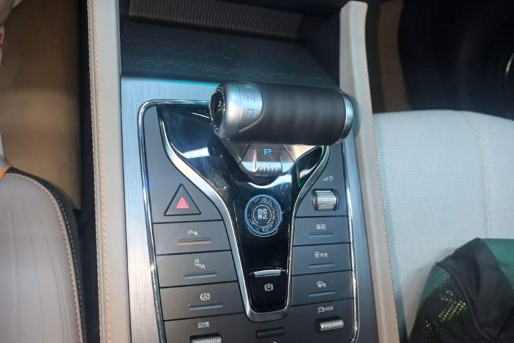 Used BYD Yuan PLUS 2023 Champion Edition 510KM Superior Model Gear Lever