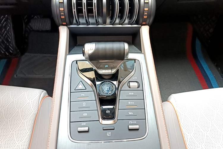 Used BYD Yuan PLUS 2023 Champion Edition 430KM Superior Model Gear Lever