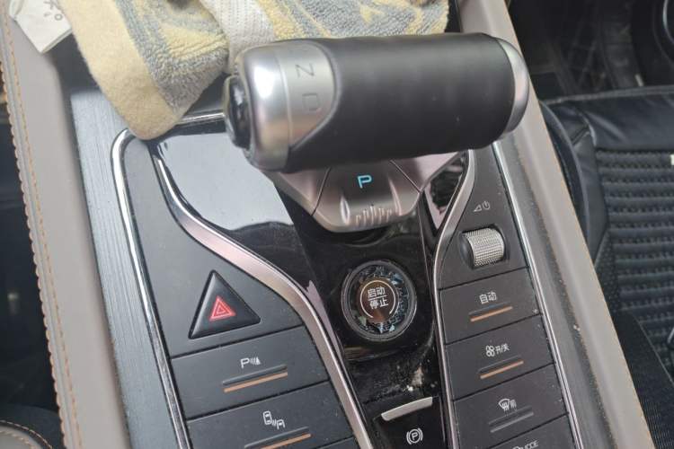 Used BYD Yuan PLUS 2023 Champion Edition 510KM Superior Model Gear Lever