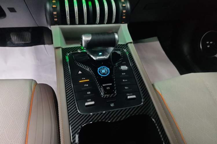 Used BYD Yuan PLUS 2023 Champion Edition 510KM Excellence Model Gear Lever