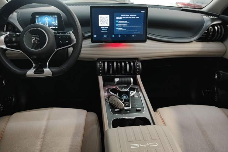 Used BYD Yuan PLUS 2023 Champion Edition 430KM Superior Model Gear Lever