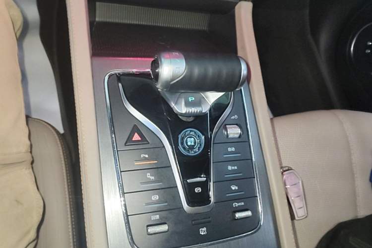 Used BYD Yuan PLUS 2023 Champion Edition 510KM Superior Model Gear Lever