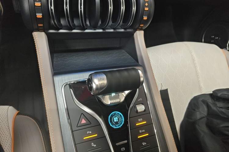 Used BYD Yuan PLUS 2023 Champion Edition 510KM Superior Model Gear Lever