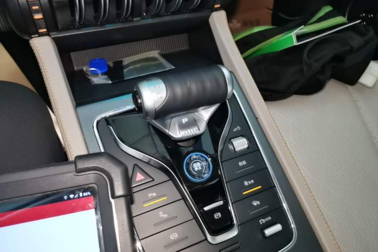 Used BYD Yuan PLUS 2023 Champion Edition 510KM Superior Model Gear Lever