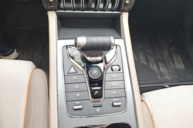 Used BYD Yuan PLUS 2023 Champion Edition 510KM Leading Model Gear Lever