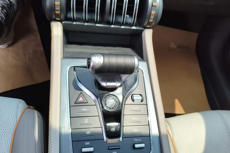 Used BYD Yuan PLUS 2023 Champion Edition 430KM Superior Model Gear Lever