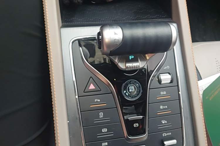 Used BYD Yuan PLUS 2023 Champion Edition 430KM Superior Model Gear Lever