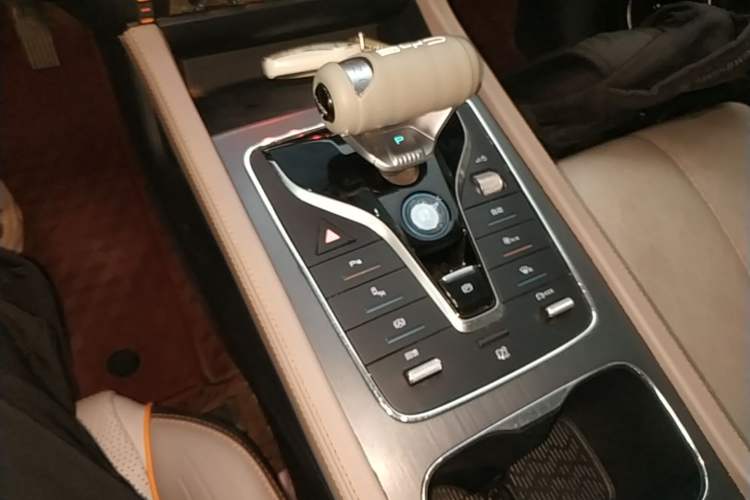 Used BYD Yuan PLUS 2023 Champion Edition 510KM Superior Model Gear Lever