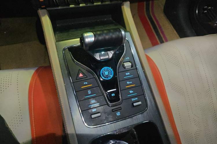Used BYD Yuan PLUS 2023 Champion Edition 430KM Superior Model Gear Lever