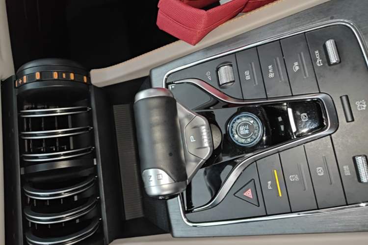 Used BYD Yuan PLUS 2023 Champion Edition 430KM Leading Model Gear Lever