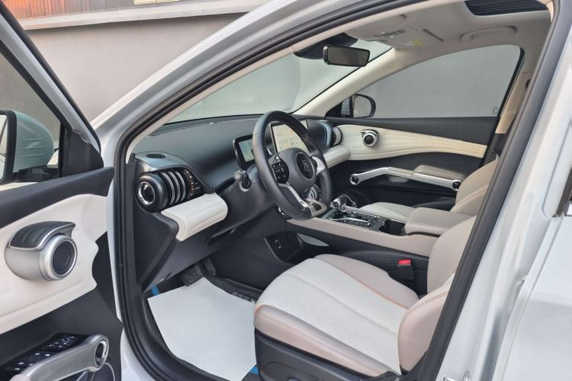Used BYD Yuan PLUS 2023 Champion Edition 510KM Superior Model Interior 1