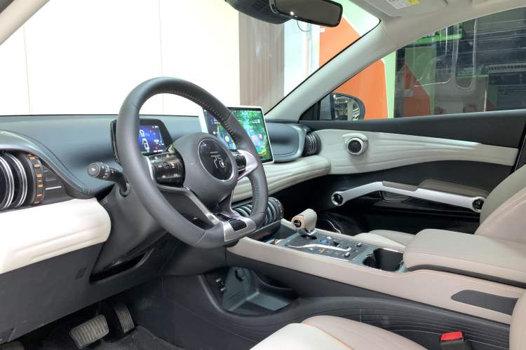 Used BYD Yuan PLUS 2023 Champion Edition 510KM Superior Model Interior 1