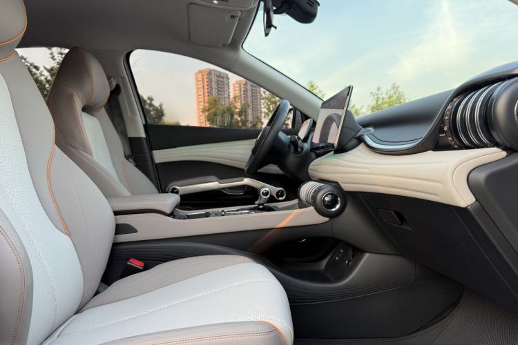 Used BYD Yuan PLUS 2023 Champion Edition 510KM Leading Model Interior 10