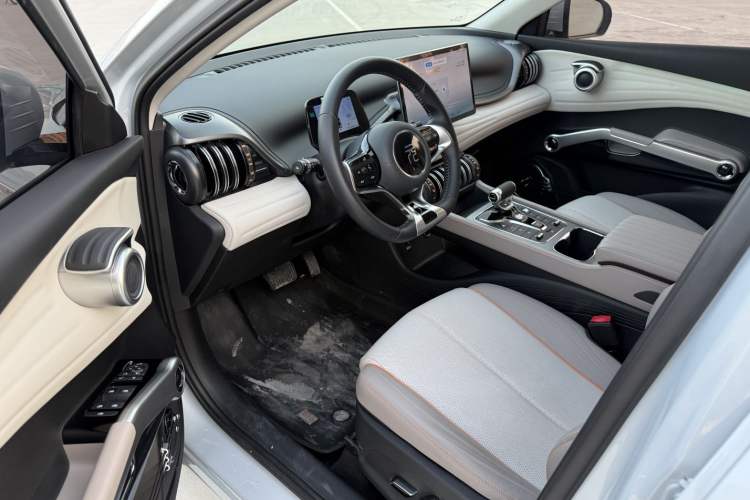 Used BYD Yuan PLUS 2023 Champion Edition 510KM Leading Model Interior 11