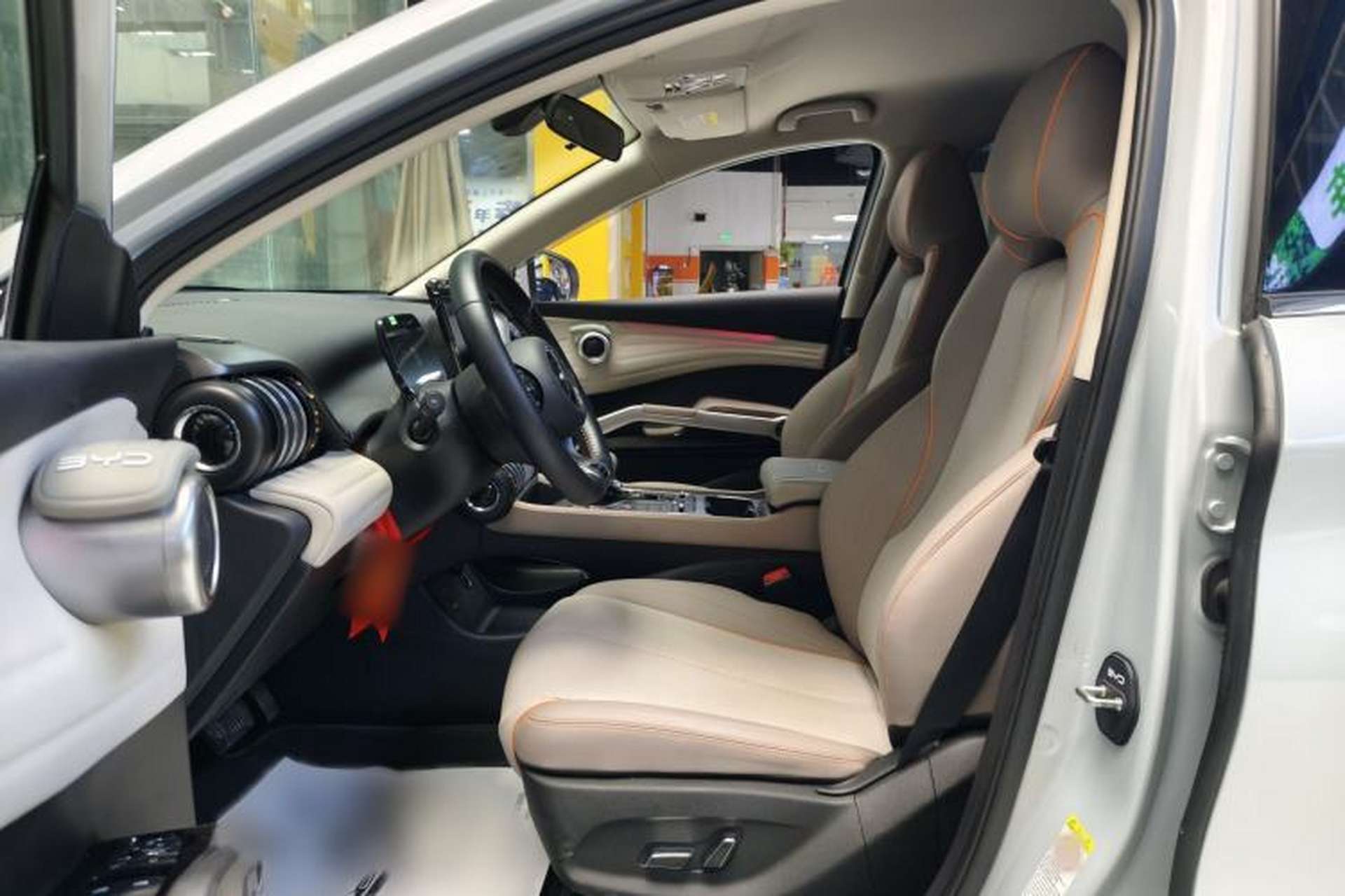 Used BYD Yuan PLUS 2023 Champion Edition 510KM Leading Model Interior 2