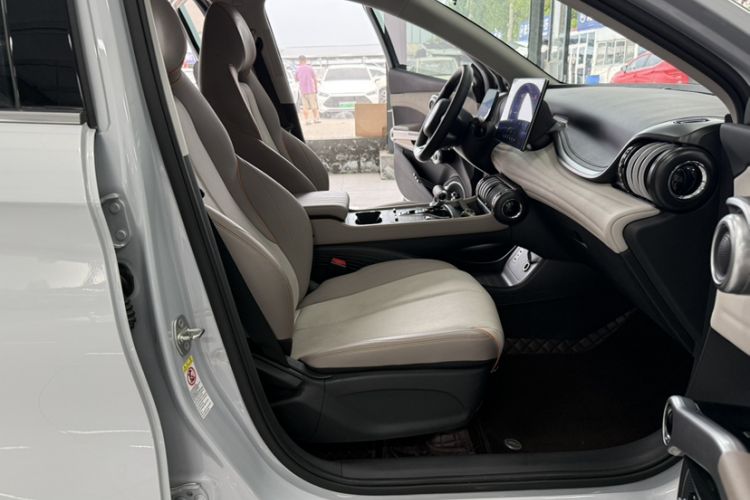 Used BYD Yuan PLUS 2023 Champion Edition 430KM Leading Model Interior 2