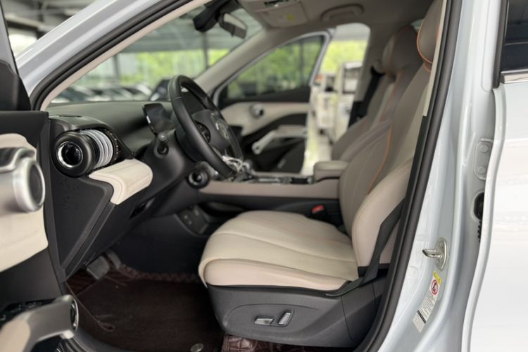 Used BYD Yuan PLUS 2023 Champion Edition 430KM Leading Model Interior 5