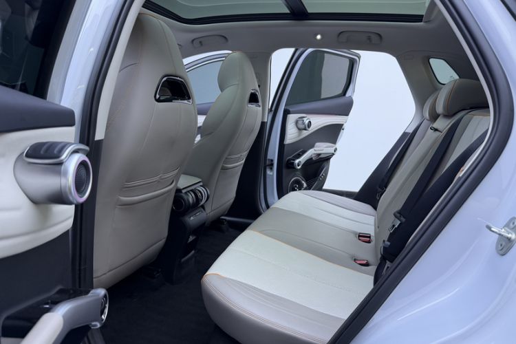 Used BYD Yuan PLUS 2023 Champion Edition 510KM Excellence Model Interior 6