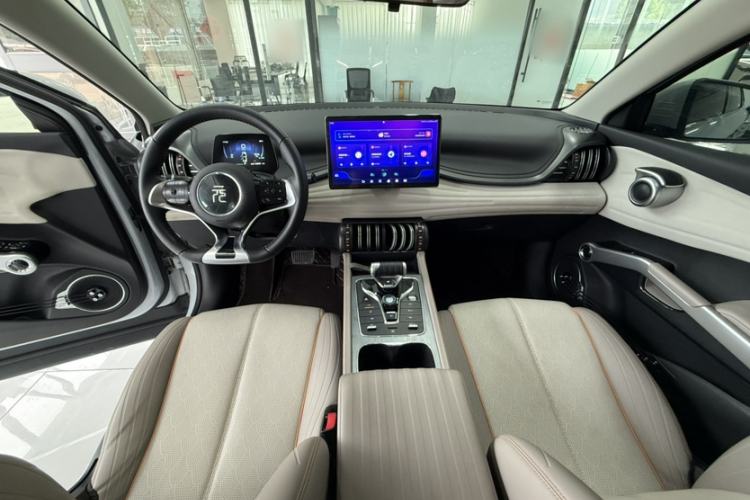 Used BYD Yuan PLUS 2023 Champion Edition 430KM Leading Model Interior 7