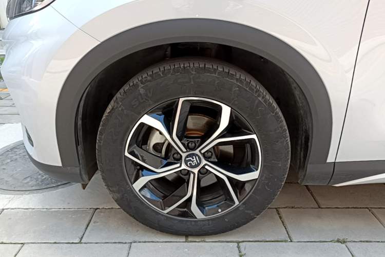 Used BYD Yuan PLUS 2023 Champion Edition 430KM Superior Model Left Front Wheel Hub