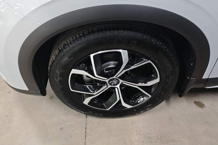 Used BYD Yuan PLUS 2023 Champion Edition 430KM Superior Model Left Front Wheel Hub
