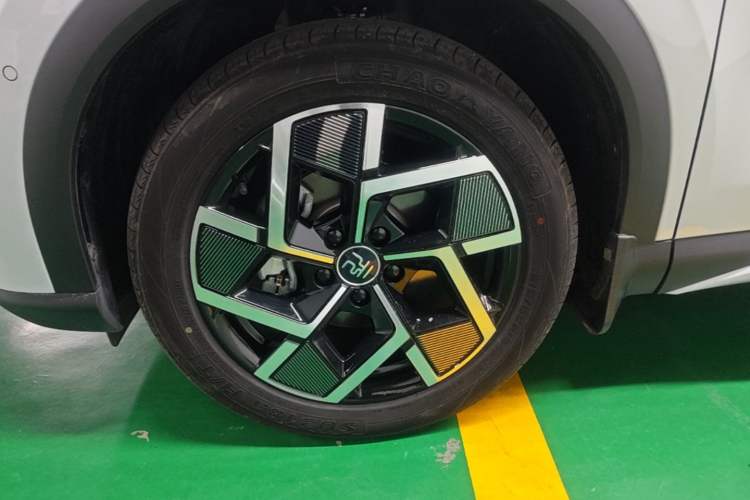 Used BYD Yuan PLUS 2023 Champion Edition 510KM Excellence Model Left Front Wheel Hub