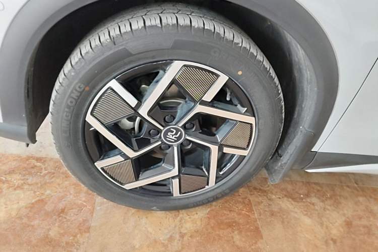 Used BYD Yuan PLUS 2023 Champion Edition 510KM Superior Model Left Front Wheel Hub