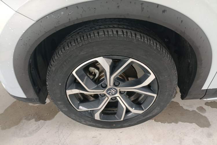 Used BYD Yuan PLUS 2023 Champion Edition 430KM Superior Model Left Front Wheel Hub
