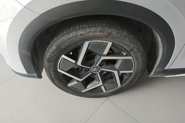 Used BYD Yuan PLUS 2023 Champion Edition 510KM Superior Model Left Front Wheel Hub