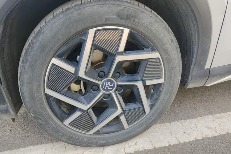 Used BYD Yuan PLUS 2023 Champion Edition 510KM Superior Model Left Front Wheel Hub