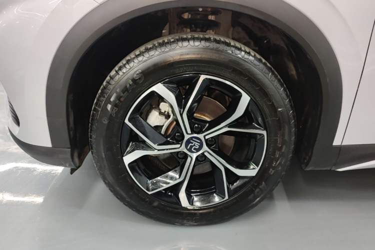 Used BYD Yuan PLUS 2023 Champion Edition 430KM Leading Model Left Front Wheel Hub