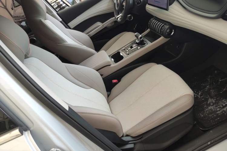 Used BYD Yuan PLUS 2023 Champion Edition 510KM Leading Model Right Front Seat