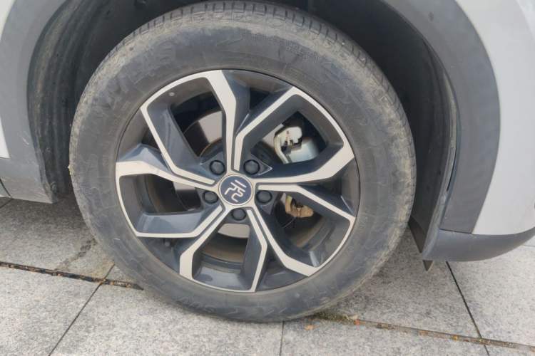 Used BYD Yuan PLUS 2023 Champion Edition 430KM Superior Model Right Front Wheel Hub