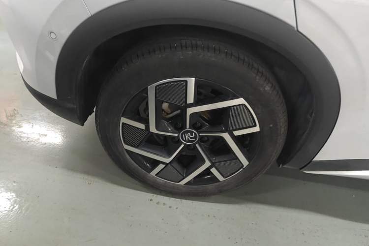 Used BYD Yuan PLUS 2023 Champion Edition 510KM Excellence Model Right Rear Wheel Hub