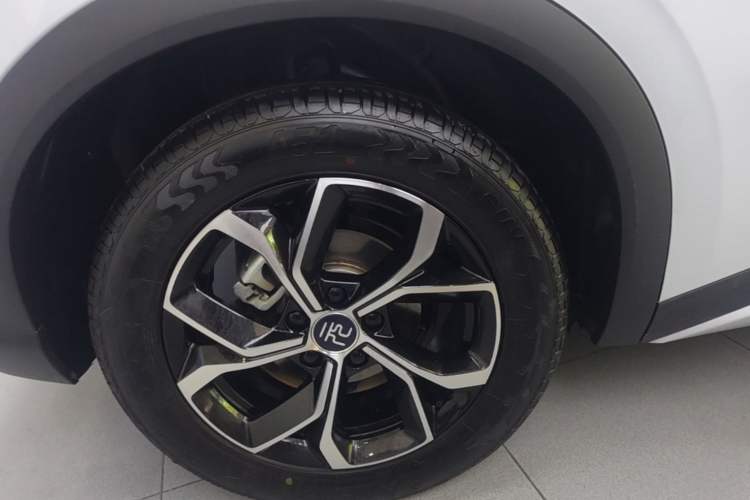 Used BYD Yuan PLUS 2023 Champion Edition 430KM Superior Model Right Rear Wheel Hub