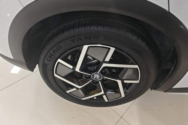 Used BYD Yuan PLUS 2023 Champion Edition 510KM Superior Model Right Rear Wheel Hub