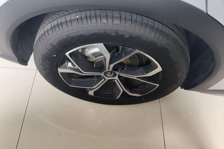 Used BYD Yuan PLUS 2023 Champion Edition 430KM Superior Model Right Rear Wheel Hub
