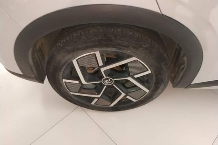 Used BYD Yuan PLUS 2023 Champion Edition 510KM Superior Model Right Rear Wheel Hub
