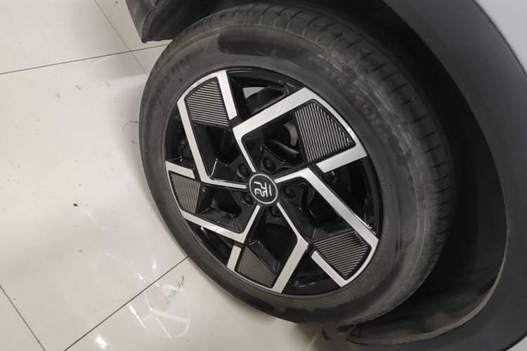 Used BYD Yuan PLUS 2023 Champion Edition 510KM Superior Model Right Rear Wheel Hub
