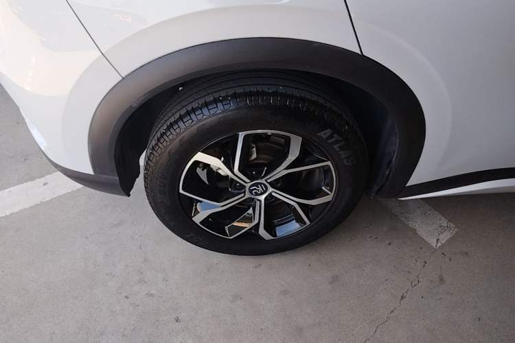 Used BYD Yuan PLUS 2023 Champion Edition 430KM Leading Model Right Rear Wheel Hub