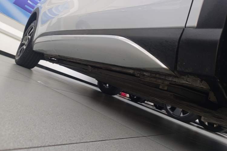 Used BYD Yuan PLUS 2023 Champion Edition 430KM Superior Model Right Side Sill