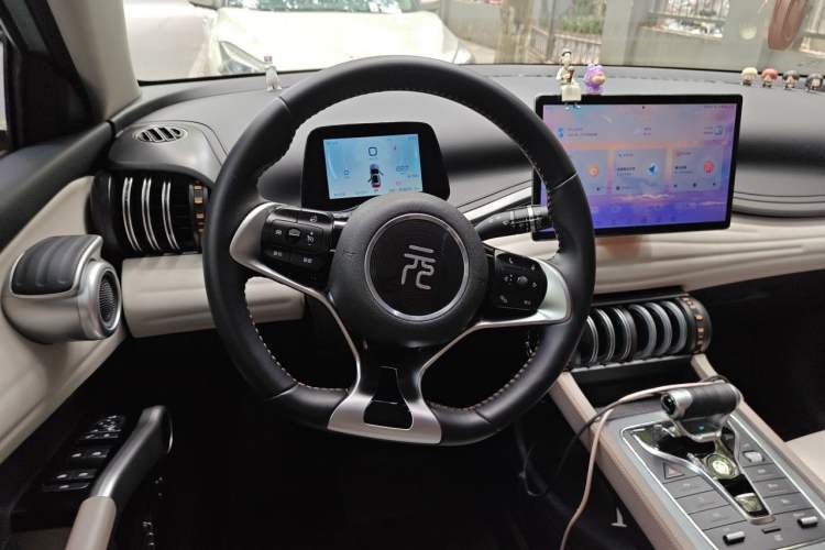 Used BYD Yuan PLUS 2023 Champion Edition 430KM Leading Model Steering Wheel