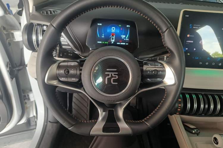Used BYD Yuan PLUS 2023 Champion Edition 430KM Leading Model Steering Wheel