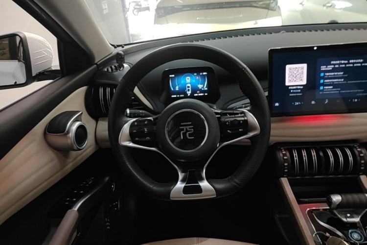 Used BYD Yuan PLUS 2023 Champion Edition 430KM Superior Model Steering Wheel